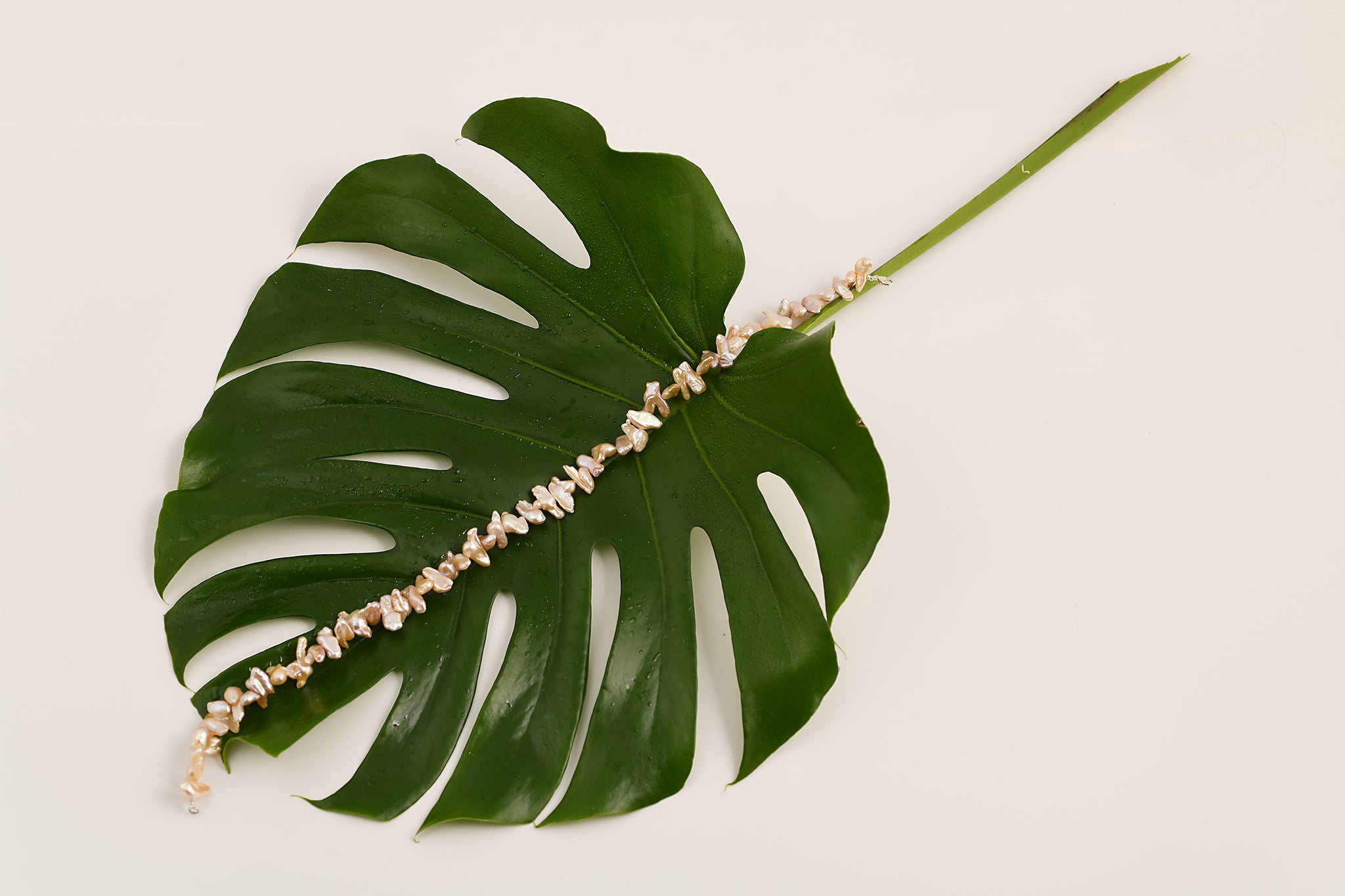 Collier de perles d'eau douce rose saumon