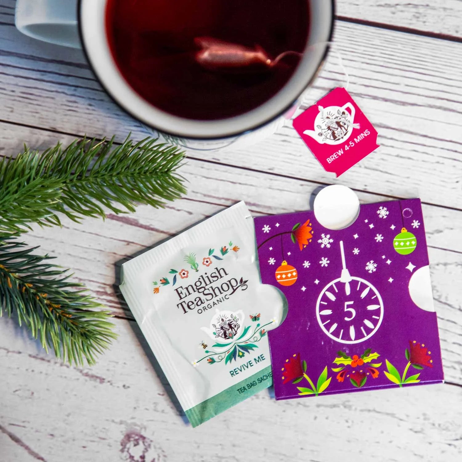 BIO Tee Adventskalender 2025 "Christmas Countdown" rot, 25 Teebeutel - Jetzt vorbestellen erhältlich ab 1.11.2025