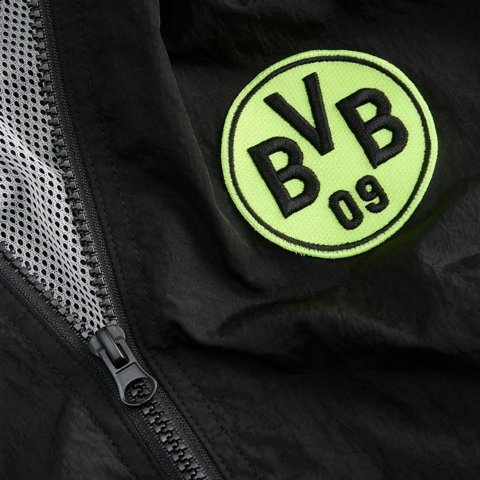 BVB Retro Windbreaker