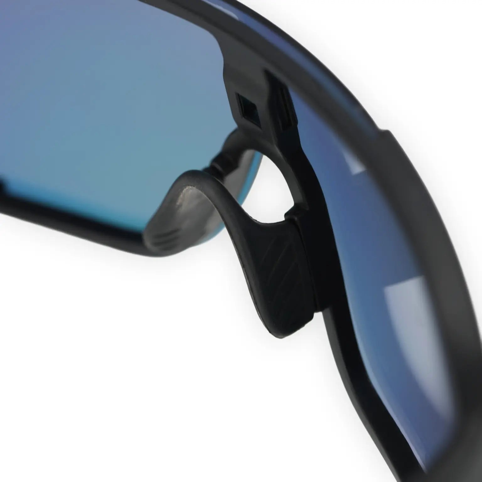 Trendige BVB Sonnenbrille - Jetzt vorbestellen erhältlich ab 3.8.26